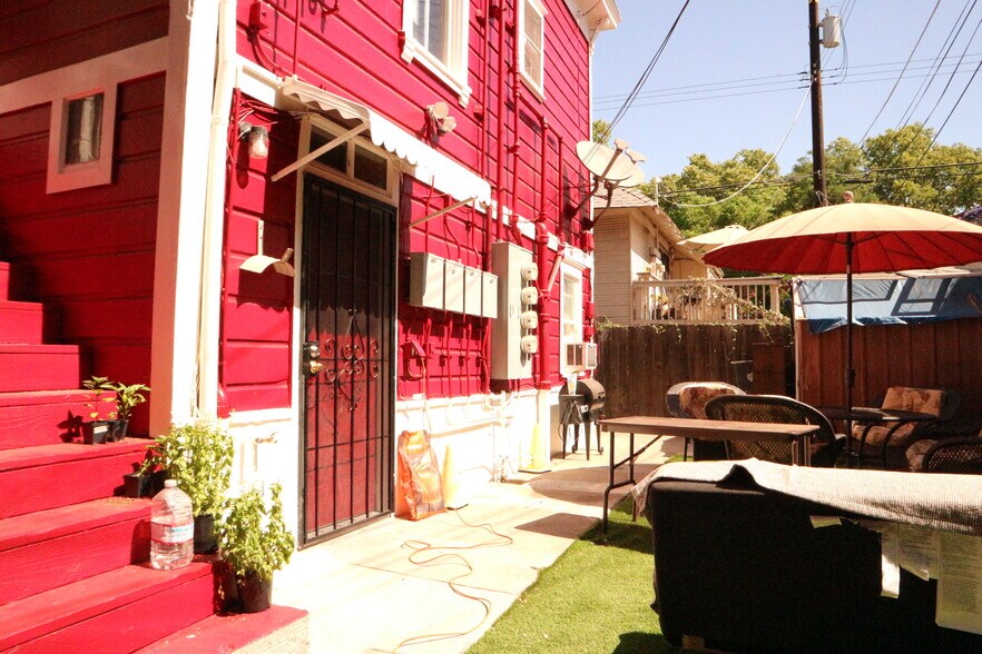 More Photos Of 421 28th St, Sacramento Apartments For Sale
