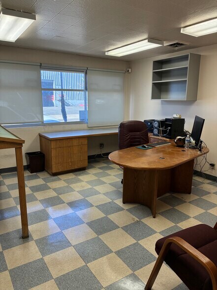 More Photos Of 320 Victory Ave, South San Francisco Warehouse For Lease