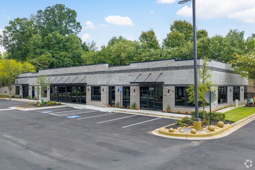 More Photos Of 1300 Upper Hembree Rd, Roswell Unknown For Lease