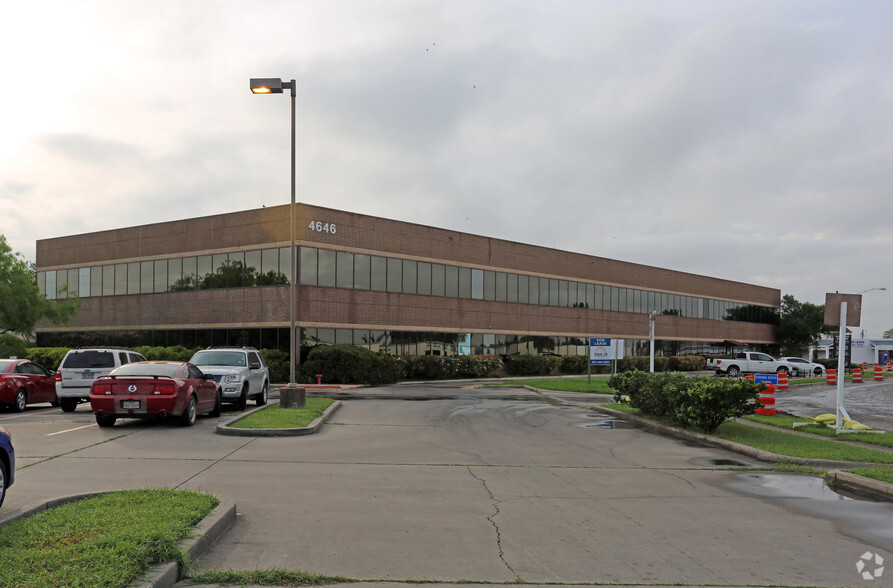 Primary Photo Of 4646 Corona Dr, Corpus Christi Office For Lease