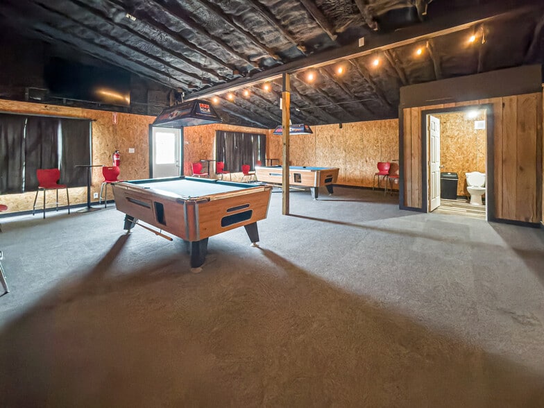 More Photos Of 2302 E Adams Ave, Temple Freestanding For Sale