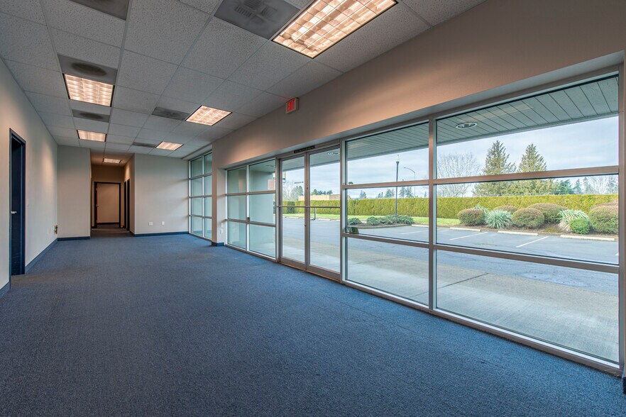 More Photos Of 3535 Del Webb Ave NE, Salem Warehouse For Lease