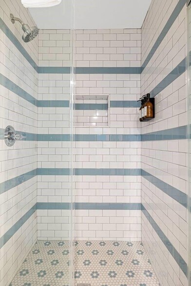 More Photos Of , Houston Multifamily For Sale