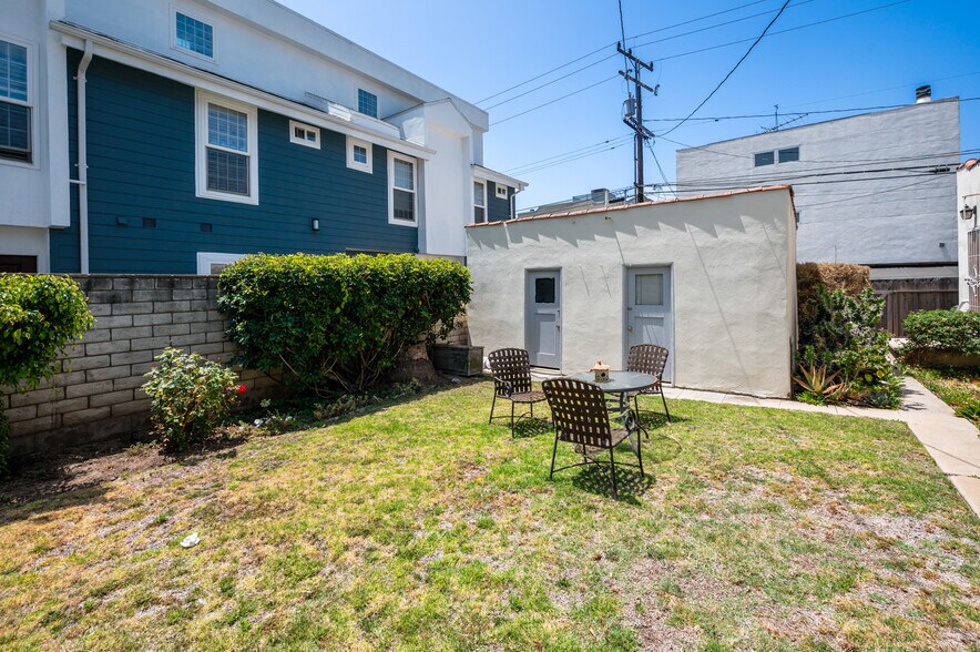 More Photos Of 1620 California Ave, Santa Monica Apartments For Sale