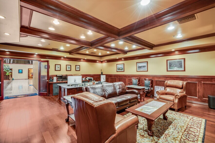 More Photos Of 14291 Commerce Dr, Garden Grove Manufacturing For Sale