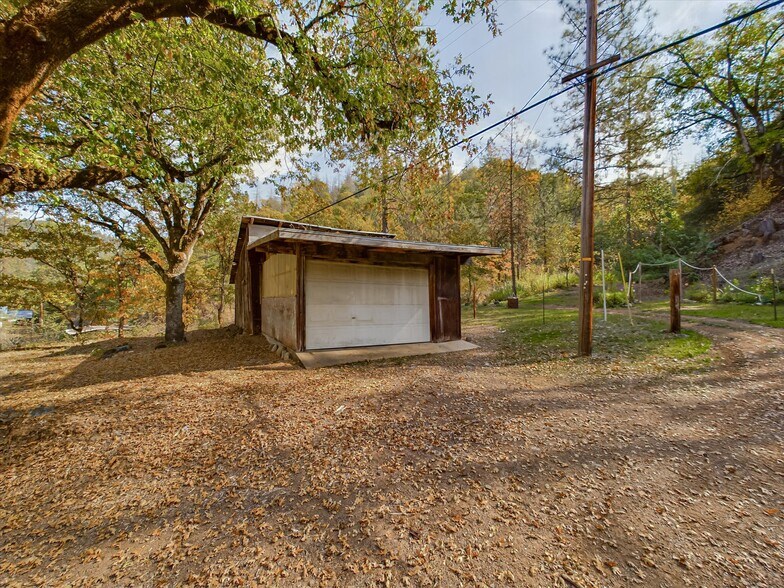 More Photos Of 58988 State Highway 299, Douglas City Land For Sale