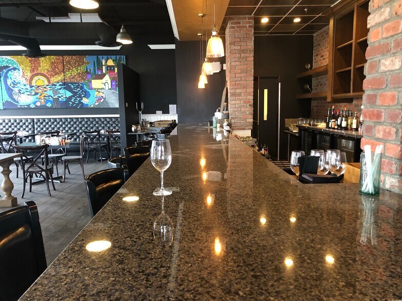 More Photos Of 4300 Tradewinds Dr, Oxnard Unknown For Lease