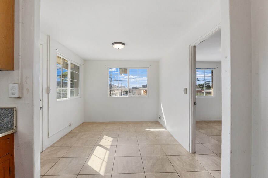 More Photos Of 932 Waiakamilo Rd, Honolulu Apartments For Sale