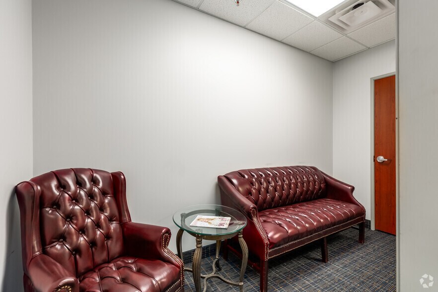 More Photos Of 751 Hebron Pky, Lewisville Medical For Lease