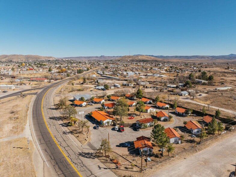 More Photos Of 2310 W Highway 90, Alpine Hotel For Sale