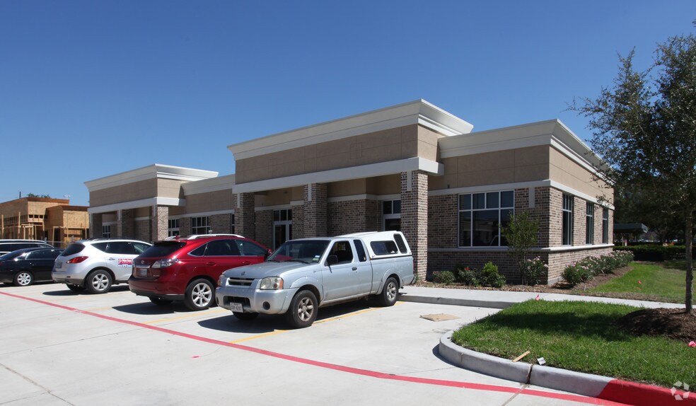 More Photos Of 16000 Park Ten Pl, Houston Medical For Sale