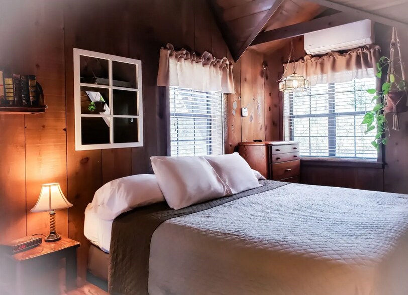 More Photos Of 88 Main St, Pinos Altos Hotel For Sale