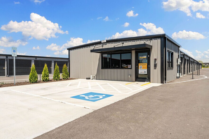 More Photos Of Lowell Commerce Park Ave, Lowell Self Storage For Sale