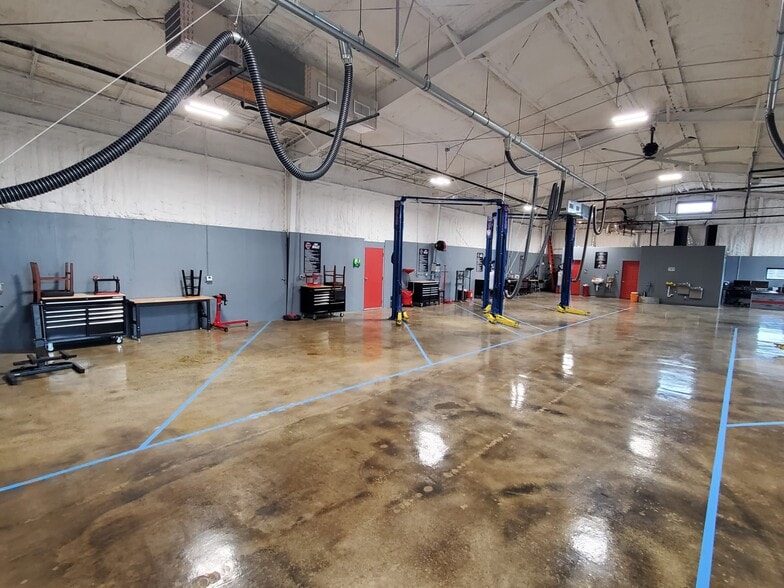 More Photos Of 428 Anchor St, Corpus Christi Industrial For Lease