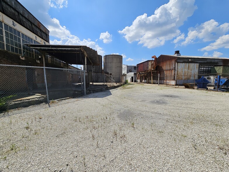 More Photos Of 4445 Kings Run Dr, Cincinnati Warehouse For Sale