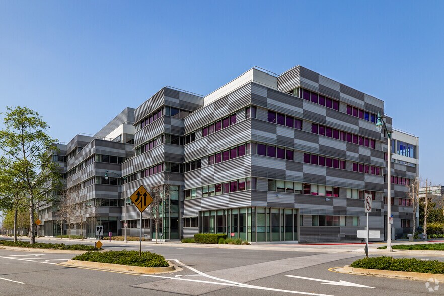 Primary Photo Of 12121 Bluff Creek Dr, Playa Vista Loft Creative Space For Lease