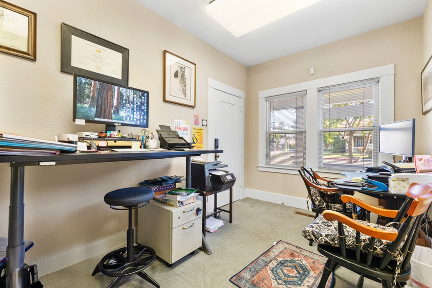 More Photos Of 700 College Ave, Santa Rosa Office For Sale