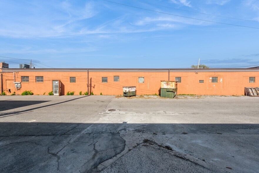 More Photos Of 27 Hanse Ave, Freeport Manufacturing For Sale