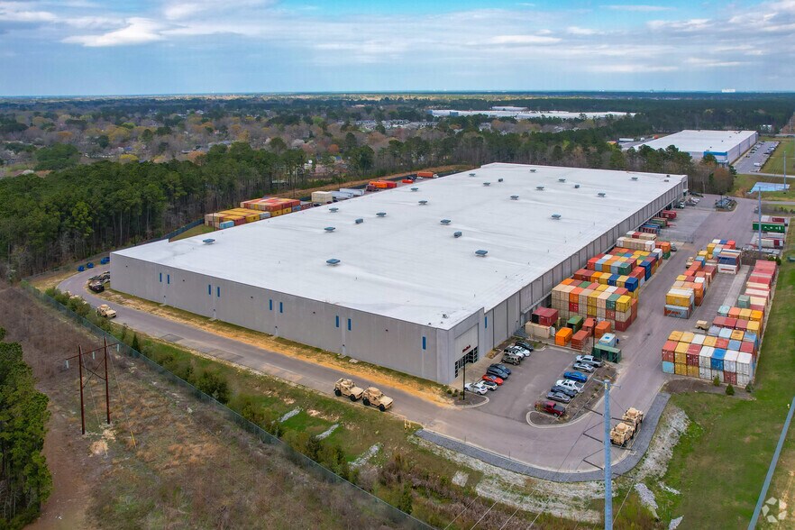 More Photos Of 1023-1025 Northpointe Industrial Blvd, Hanahan Warehouse For Lease