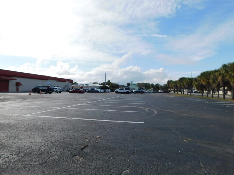 More Photos Of 1227 S Patrick Dr, Satellite Beach Office For Lease