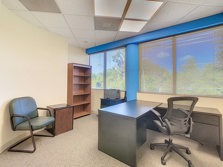 More Photos Of 777 SE 20th St, Fort Lauderdale Loft Creative Space For Lease