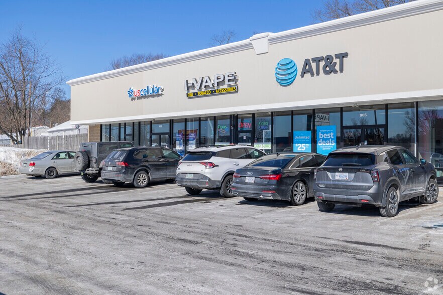 More Photos Of 902-908 S Willow St, Manchester Freestanding For Lease
