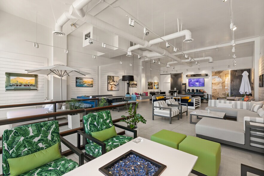 More Photos Of 7920 Herschel Ave, La Jolla Storefront Retail Office For Lease