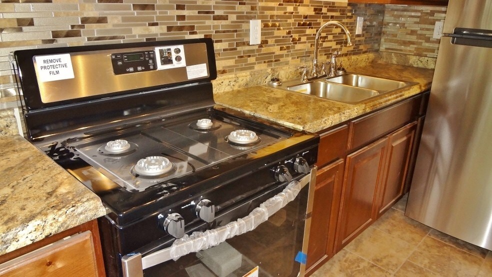 More Photos Of 110 El Paso Blvd, Manitou Springs Apartments For Sale