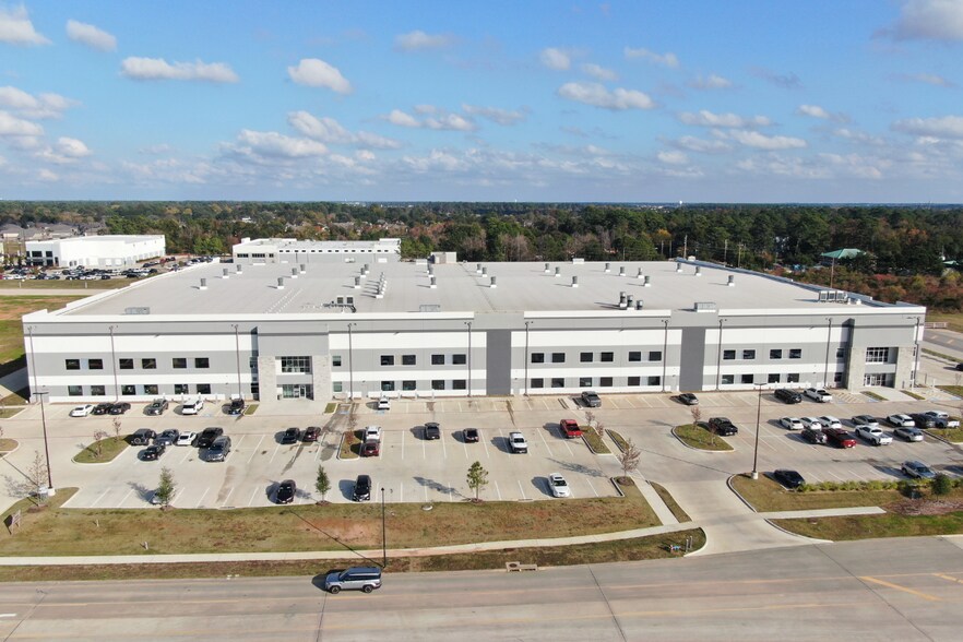 Primary Photo Of 2401 S Persimmon St, Tomball Manufacturing For Lease