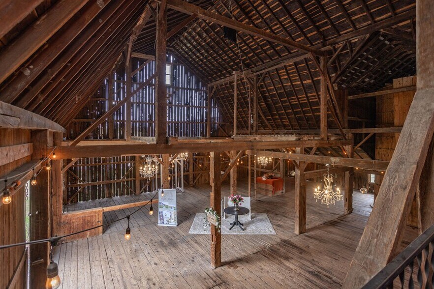 More Photos Of 211 Hanks Rd, Troy Hospitality For Sale