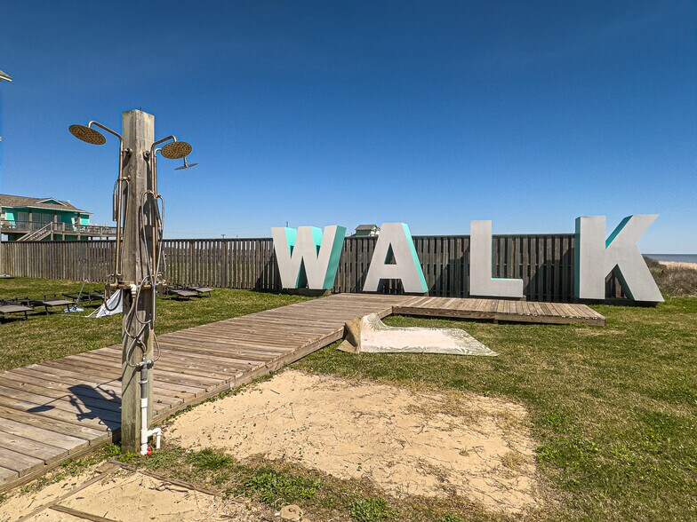 More Photos Of 947 Barkley St, Gilchrist Multifamily For Sale