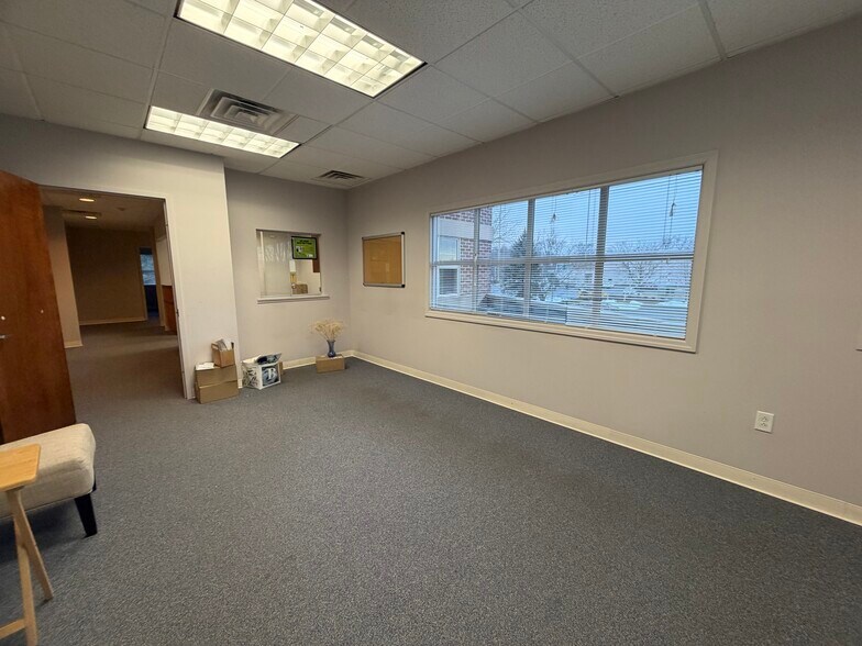 More Photos Of 97 Cedar Grove Ln, Somerset Office For Lease