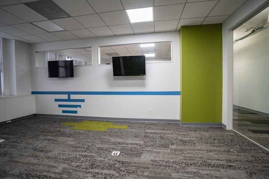 More Photos Of 615 Griswold St, Detroit Office For Lease