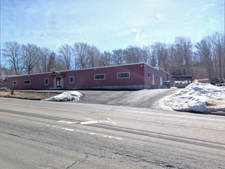 More Photos Of 3812 East Main St, Waterbury Freestanding For Lease