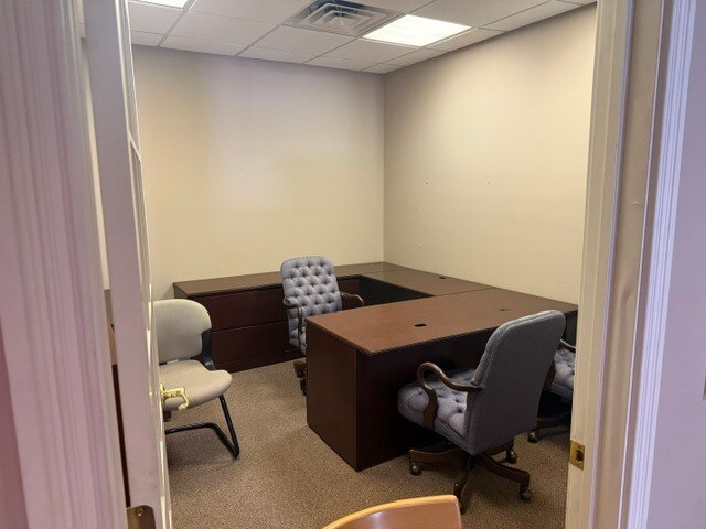 More Photos Of 237 S Pendleton Ave, Pendleton Office For Lease