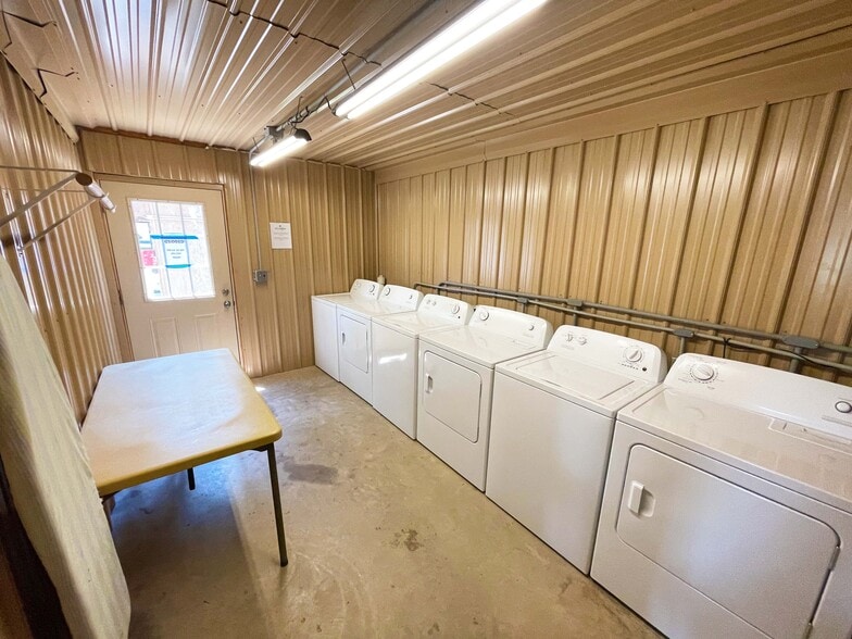 More Photos Of 25338 US Highway 270, Woodward Trailer Camper Park For Sale