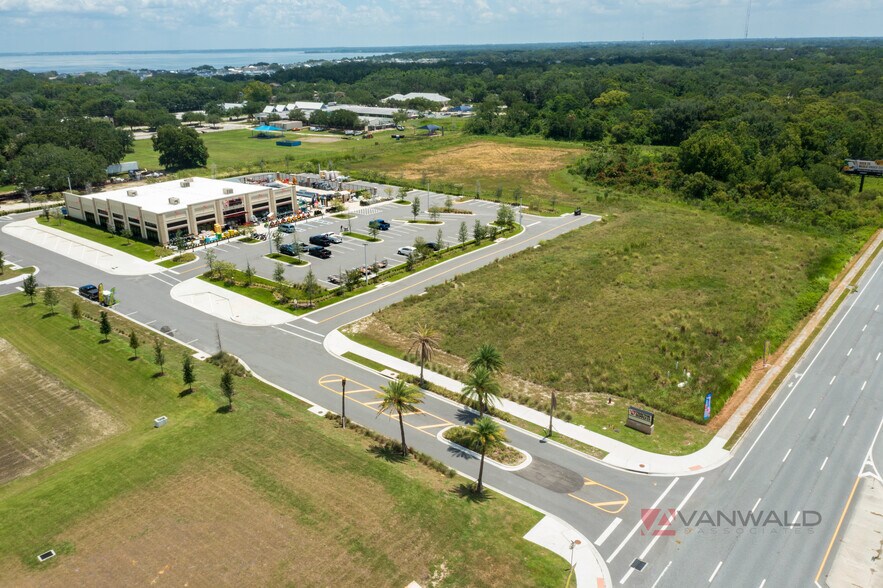 More Photos Of 15935 Colonial, Oakland Land For Sale