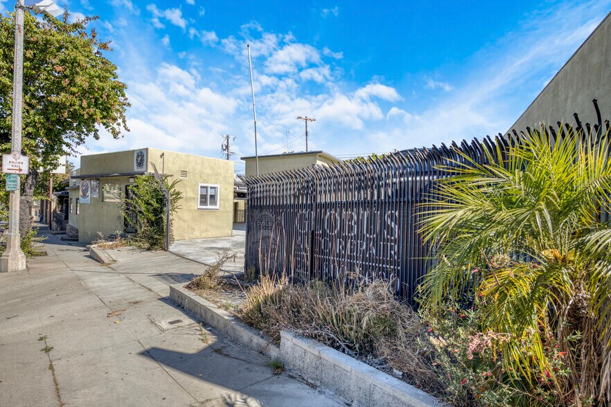 More Photos Of 7151-7157 Foothill Blvd, Tujunga Auto Repair For Sale