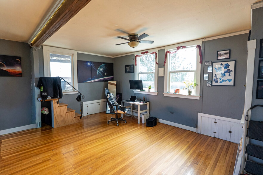 More Photos Of , Tacoma Multifamily For Sale