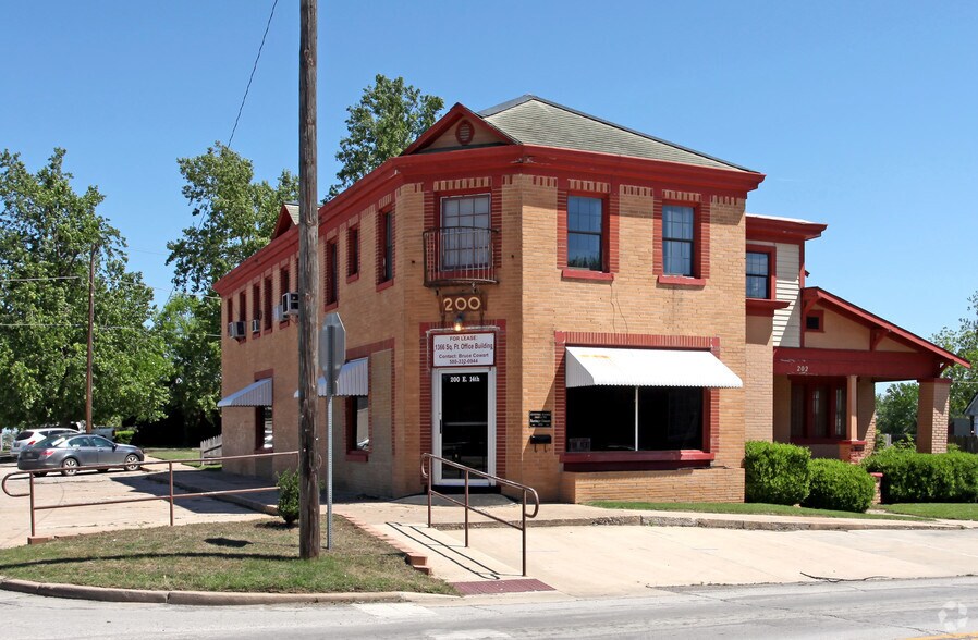 More Photos Of 200 E 14th St, Ada Loft Creative Space For Lease