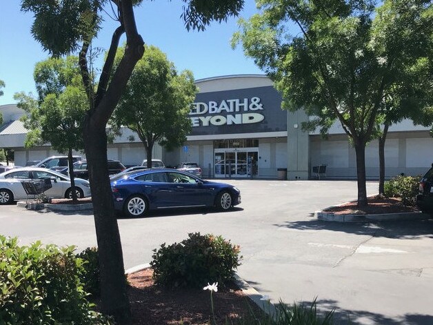 More Photos Of 1900-1950 El Camino Real, Redwood City Freestanding For Lease