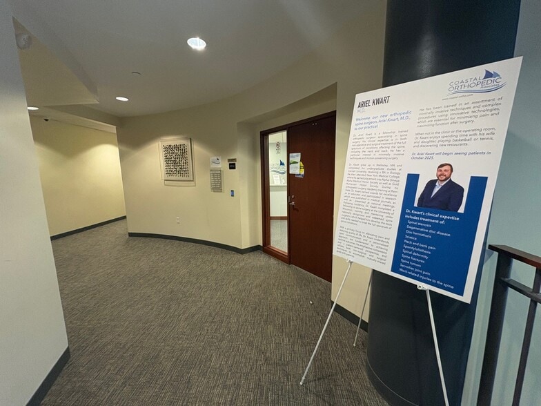 More Photos Of 99 Conifer Hill Dr, Danvers Office For Lease