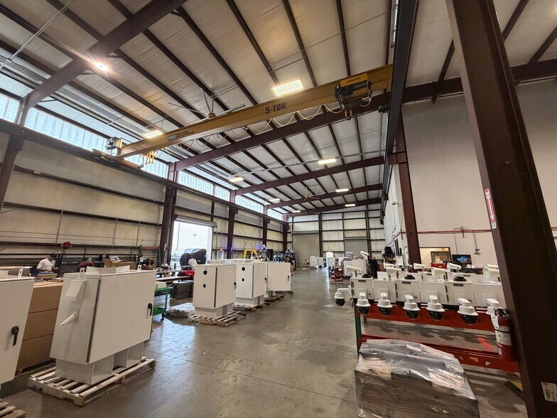 More Photos Of 6770 Bourgeois Rd, Houston Warehouse For Lease