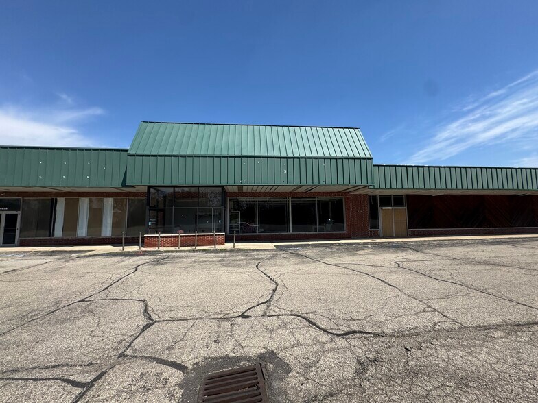 More Photos Of 4614-4652 Wilmington Pike, Dayton General Retail For Sale