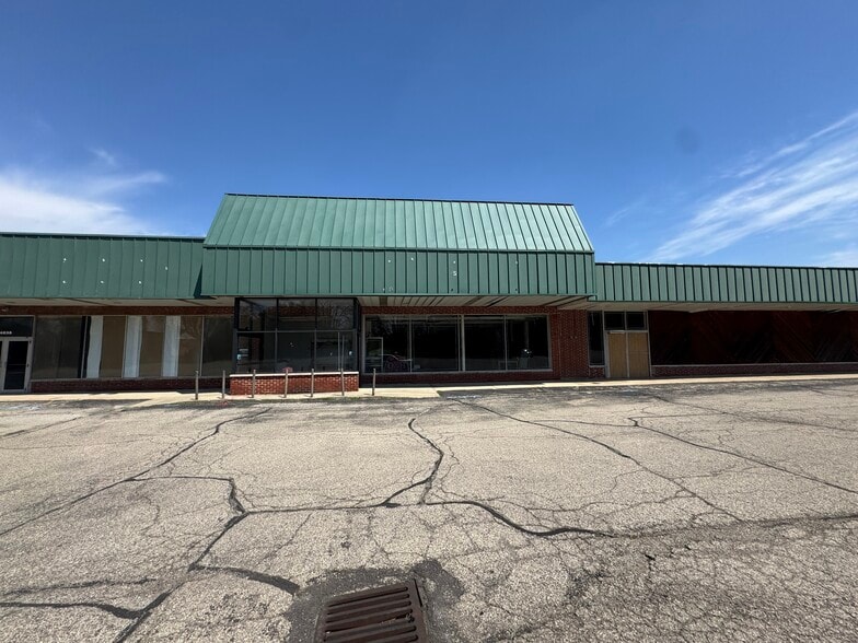 More Photos Of 4618-4652 Wilmington Pike, Dayton General Retail For Sale