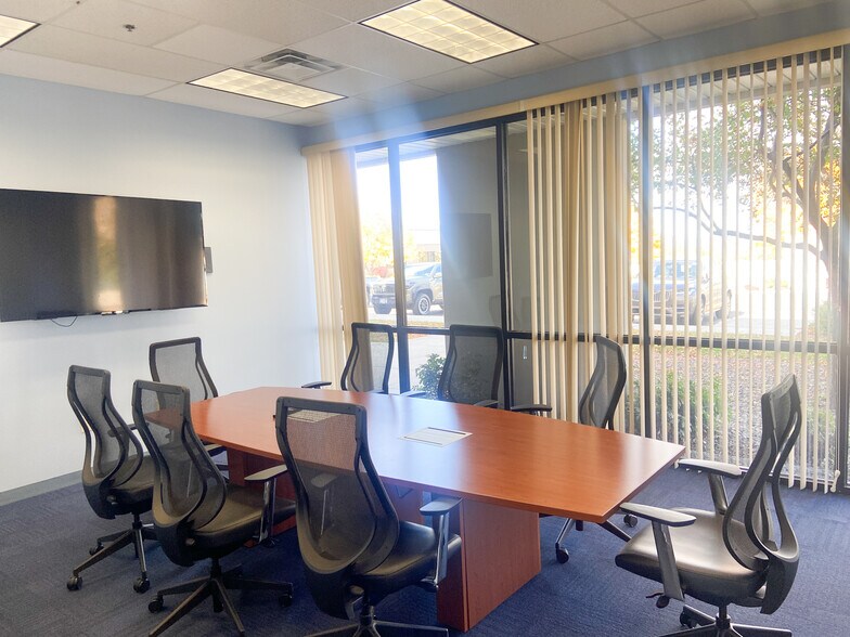 More Photos Of 2141 W Airport Way, Boise Office Residential For Lease