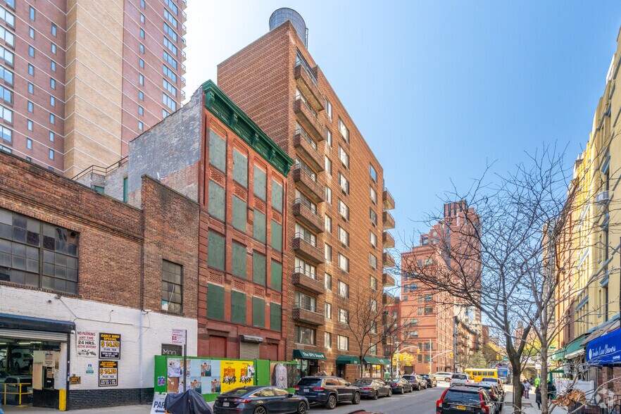 More Photos Of 1832-1838 2nd Ave, New York Apartments For Sale