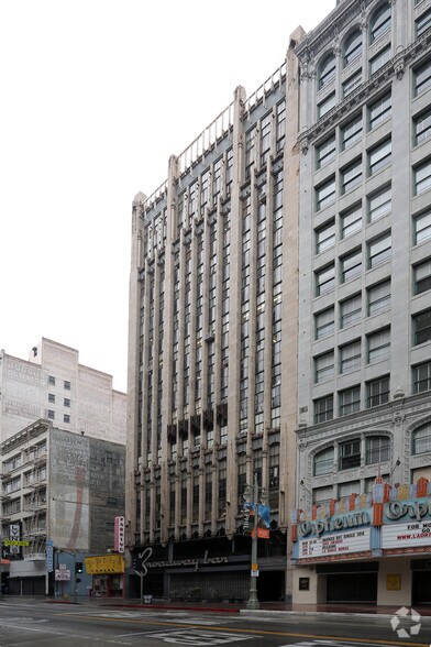 More Photos Of 830-834 S Broadway, Los Angeles Office For Lease