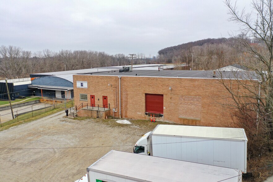 More Photos Of 1234 Brittain Rd, Akron Warehouse For Sale