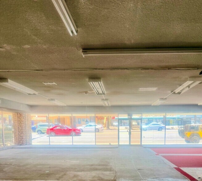 More Photos Of 68482 E Palm Canyon Dr, Cathedral City Storefront For Sale